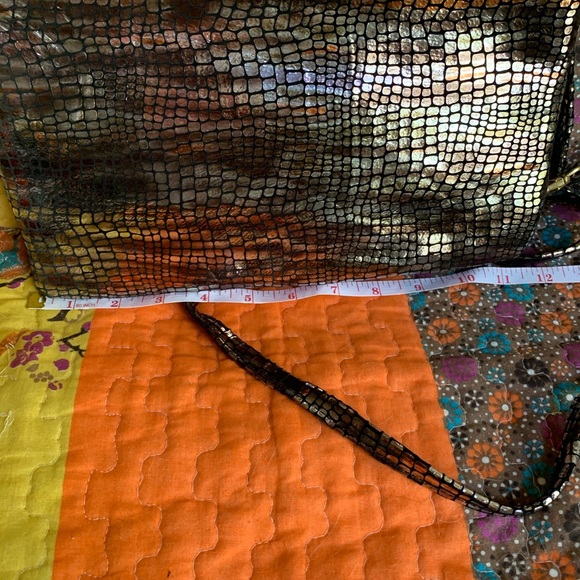 Hobo Metallic Faux Snakeskin Crossbody Bag - Picture 7 of 9